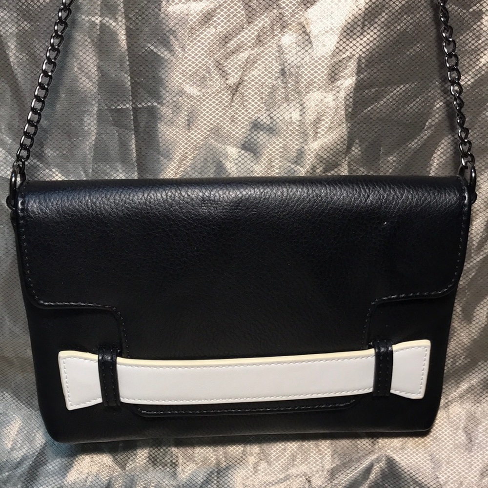 Danielle Nicole Carson Clutch Handbag Black